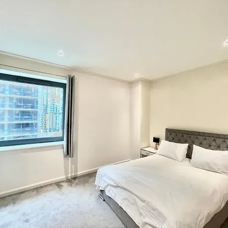Horizon Canary Wharf Apartments London Exterior photo